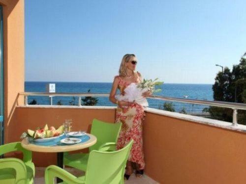 Vella Beach Hotel Tosmur ภายนอก รูปภาพ